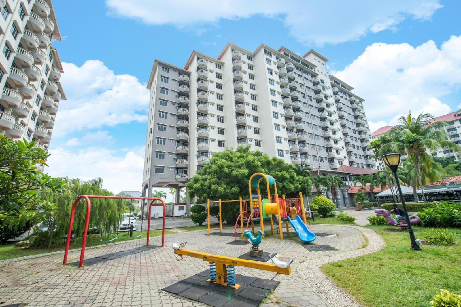 Ruiyas Sea View Condominium Portdickson 포트딕슨 외부 사진